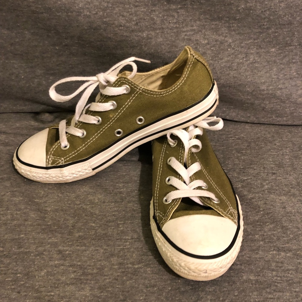 Converse! - Picture 2 of 3